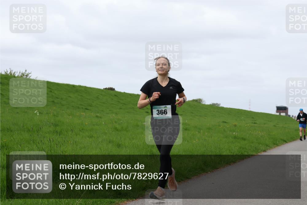 04.05.2025 - 8. Wedeler Halbmarathon Yannick Fuchs http://msf.ph/oto/7829627 04.05.2025 11:36:53 Laufen 366 meine-sportfotos.de