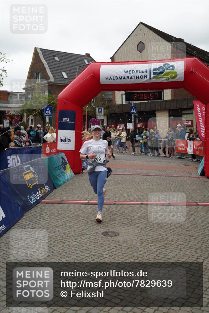 04.05.2025 - 8. Wedeler Halbmarathon Felixshl http://msf.ph/oto/7829639 04.05.2025 12:08:55 Ziel 269, 479, 491 meine-sportfotos.de