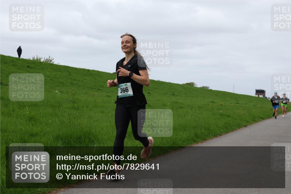 04.05.2025 - 8. Wedeler Halbmarathon Yannick Fuchs http://msf.ph/oto/7829641 04.05.2025 11:36:54 Laufen 366 meine-sportfotos.de