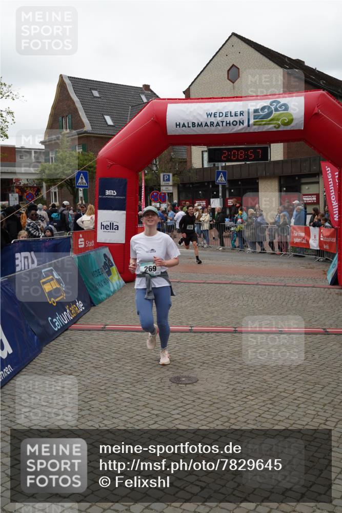 04.05.2025 - 8. Wedeler Halbmarathon Felixshl http://msf.ph/oto/7829645 04.05.2025 12:08:55 Ziel 269, 479, 491 meine-sportfotos.de