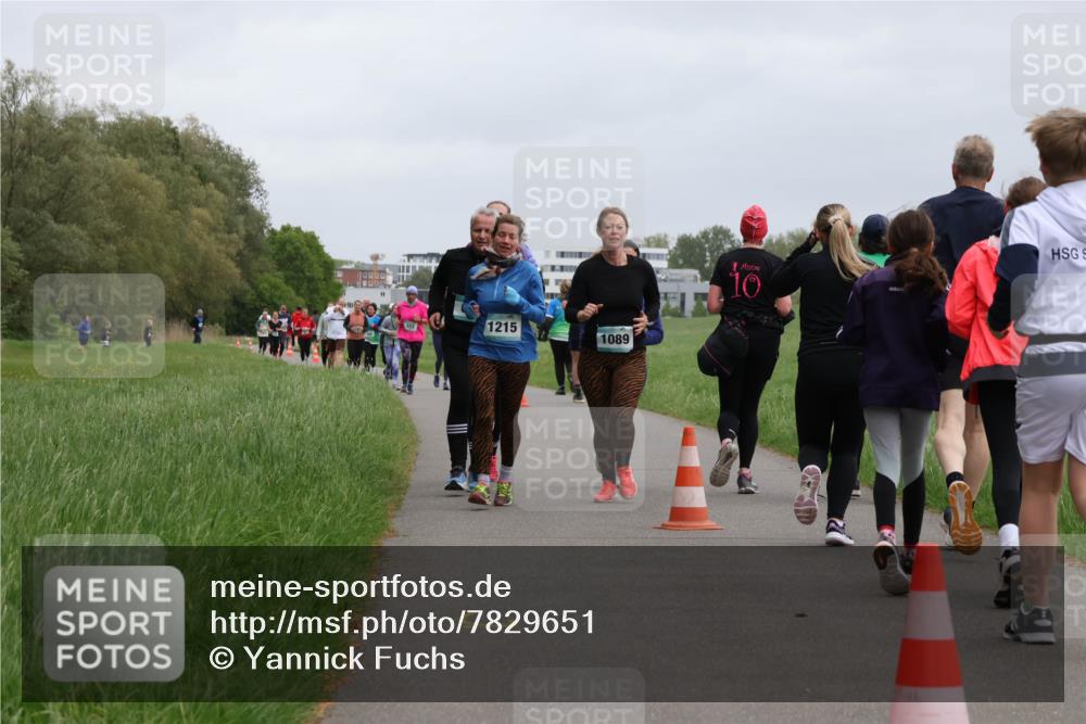 04.05.2025 - 8. Wedeler Halbmarathon Yannick Fuchs http://msf.ph/oto/7829651 04.05.2025 11:17:54 Laufen 1215, 1089, 10 meine-sportfotos.de