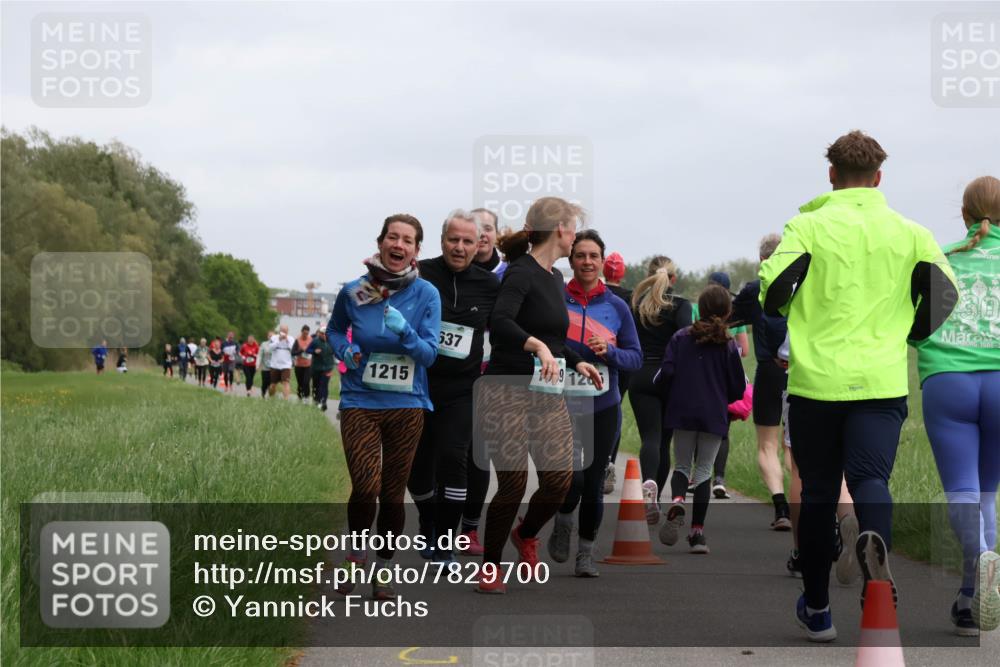 04.05.2025 - 8. Wedeler Halbmarathon Yannick Fuchs http://msf.ph/oto/7829700 04.05.2025 11:17:56 Laufen 10000, 1215, 637, 19, 120 meine-sportfotos.de