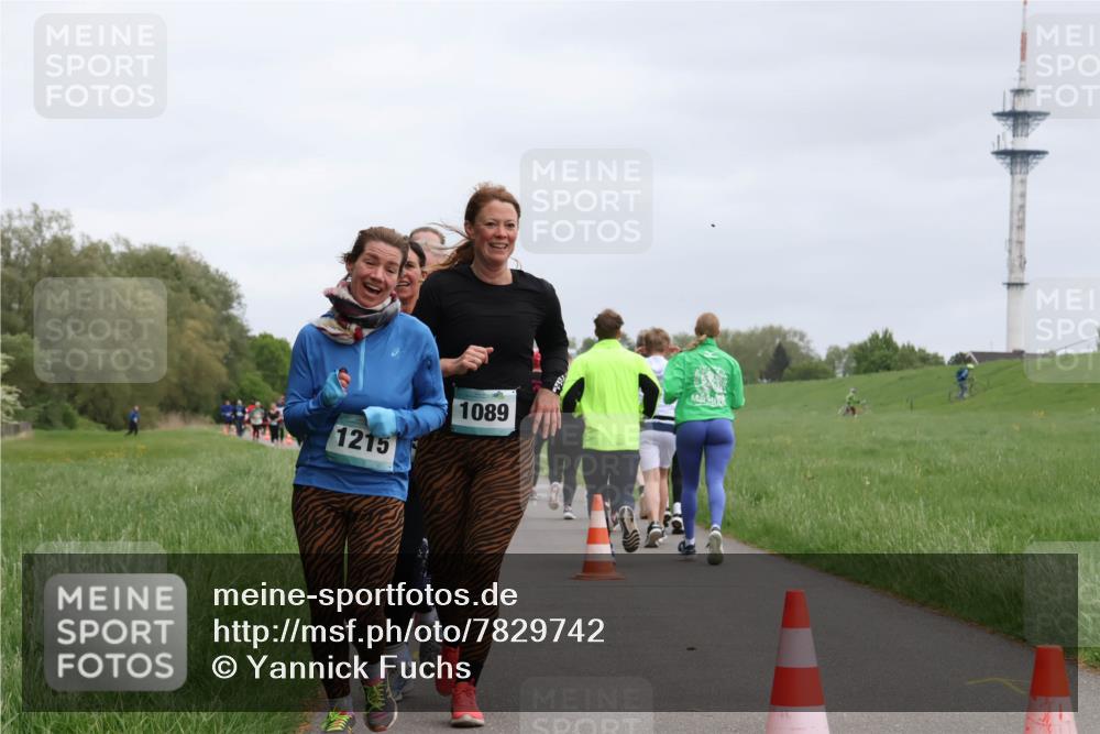 04.05.2025 - 8. Wedeler Halbmarathon Yannick Fuchs http://msf.ph/oto/7829742 04.05.2025 11:17:59 Laufen 1215, 1089 meine-sportfotos.de