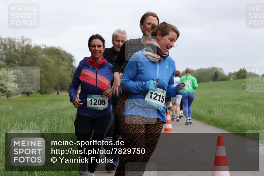 04.05.2025 - 8. Wedeler Halbmarathon Yannick Fuchs http://msf.ph/oto/7829750 04.05.2025 11:18:00 Laufen 1215, 1205 meine-sportfotos.de