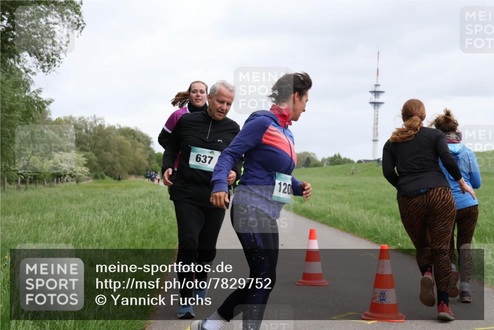 04.05.2025 - 8. Wedeler Halbmarathon Yannick Fuchs http://msf.ph/oto/7829752 04.05.2025 11:18:01 Laufen 637, 120 meine-sportfotos.de