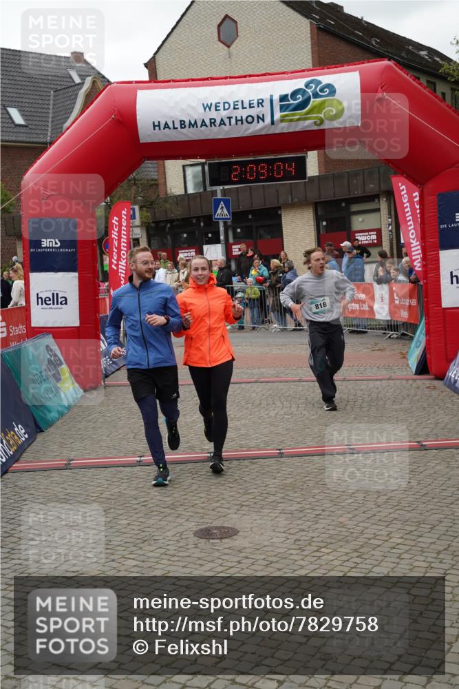 04.05.2025 - 8. Wedeler Halbmarathon Felixshl http://msf.ph/oto/7829758 04.05.2025 12:09:01 Ziel 12, 13, 479, 491, 818 meine-sportfotos.de