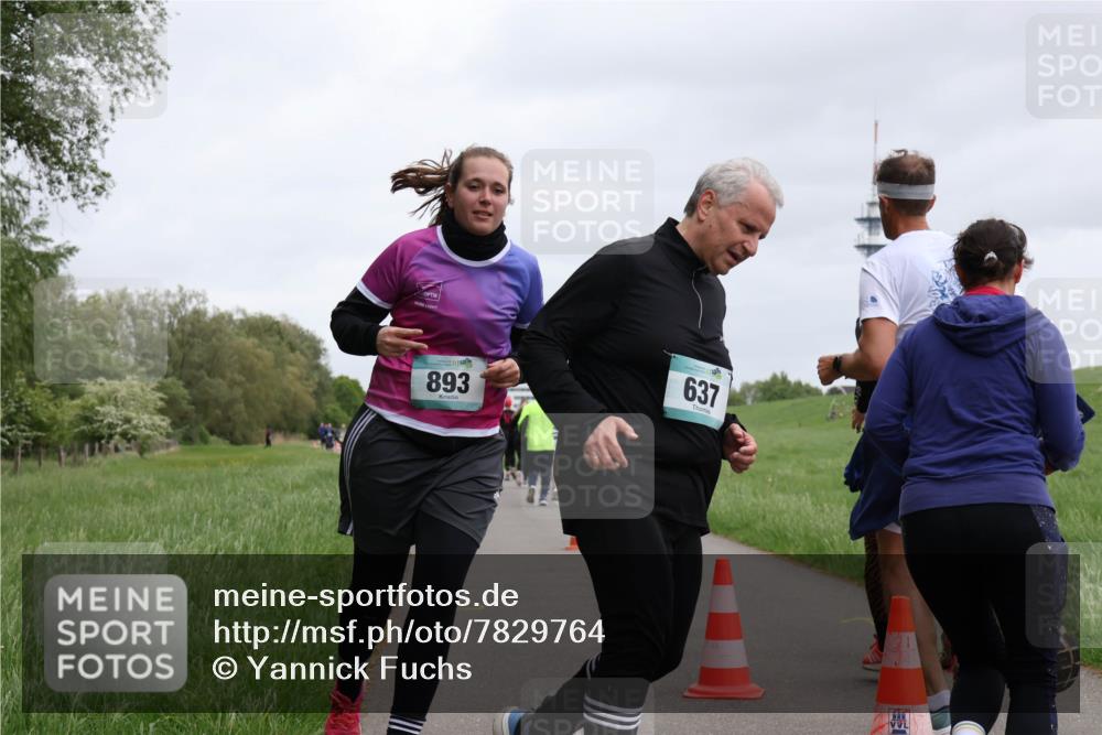 04.05.2025 - 8. Wedeler Halbmarathon Yannick Fuchs http://msf.ph/oto/7829764 04.05.2025 11:18:02 Laufen 893, 637 meine-sportfotos.de