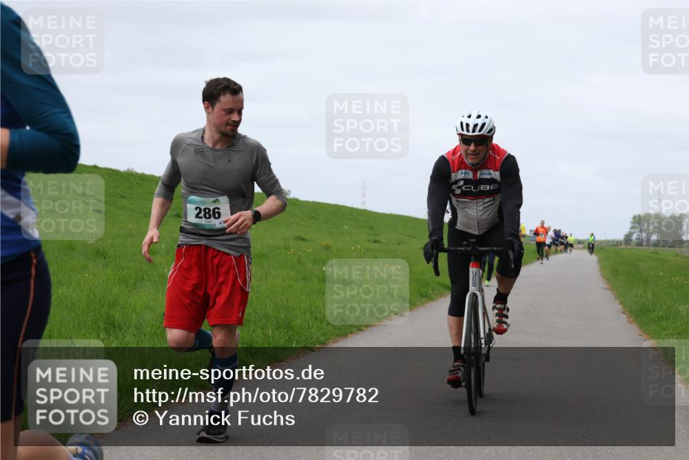 04.05.2025 - 8. Wedeler Halbmarathon Yannick Fuchs http://msf.ph/oto/7829782 04.05.2025 11:37:05 Laufen 286 meine-sportfotos.de