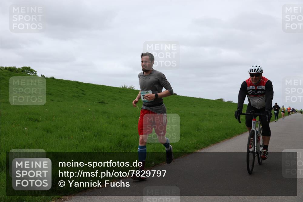 04.05.2025 - 8. Wedeler Halbmarathon Yannick Fuchs http://msf.ph/oto/7829797 04.05.2025 11:37:06 Laufen 20 meine-sportfotos.de