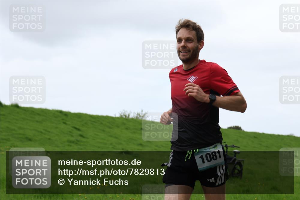 04.05.2025 - 8. Wedeler Halbmarathon Yannick Fuchs http://msf.ph/oto/7829813 04.05.2025 11:18:08 Laufen 1245, 1081 meine-sportfotos.de