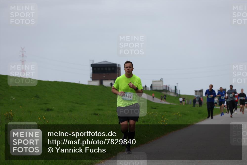 04.05.2025 - 8. Wedeler Halbmarathon Yannick Fuchs http://msf.ph/oto/7829840 04.05.2025 11:18:16 Laufen 133 meine-sportfotos.de