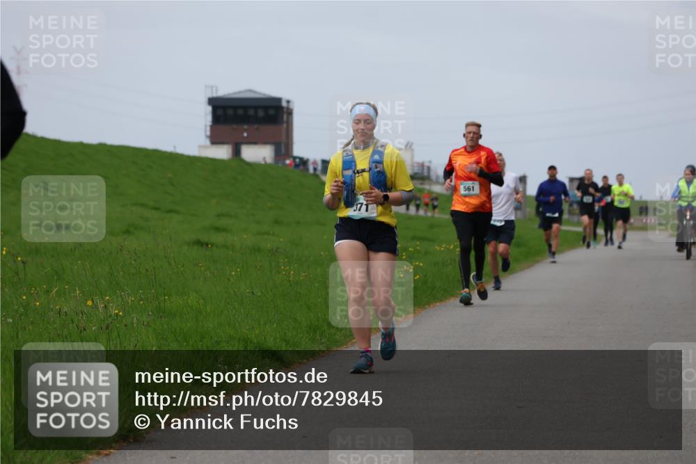 04.05.2025 - 8. Wedeler Halbmarathon Yannick Fuchs http://msf.ph/oto/7829845 04.05.2025 11:37:12 Laufen 371, 561 meine-sportfotos.de