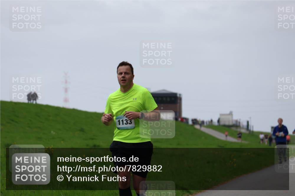 04.05.2025 - 8. Wedeler Halbmarathon Yannick Fuchs http://msf.ph/oto/7829882 04.05.2025 11:18:19 Laufen 1133 meine-sportfotos.de
