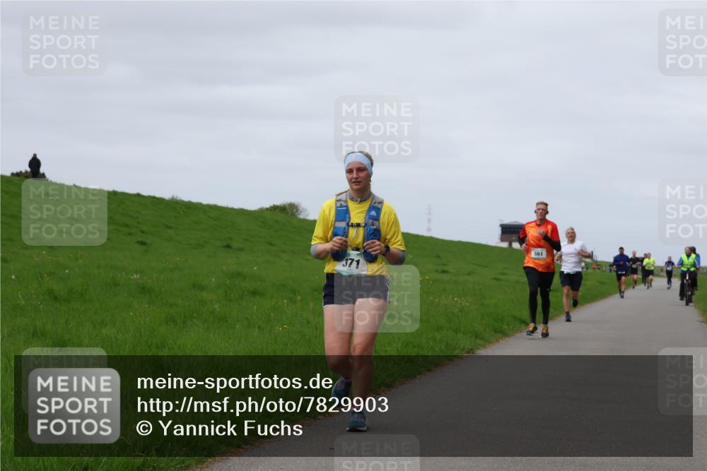 04.05.2025 - 8. Wedeler Halbmarathon Yannick Fuchs http://msf.ph/oto/7829903 04.05.2025 11:37:20 Laufen 371, 561 meine-sportfotos.de