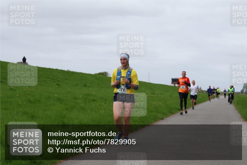 04.05.2025 - 8. Wedeler Halbmarathon Yannick Fuchs http://msf.ph/oto/7829905 04.05.2025 11:37:20 Laufen 371, 561 meine-sportfotos.de