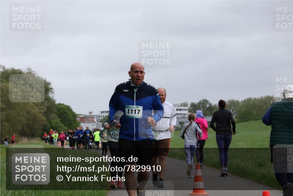04.05.2025 - 8. Wedeler Halbmarathon Yannick Fuchs http://msf.ph/oto/7829910 04.05.2025 11:18:25 Laufen 1117, 823, 22 meine-sportfotos.de