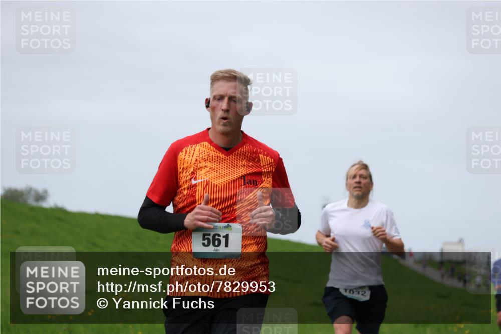 04.05.2025 - 8. Wedeler Halbmarathon Yannick Fuchs http://msf.ph/oto/7829953 04.05.2025 11:37:23 Laufen 561, 1032 meine-sportfotos.de