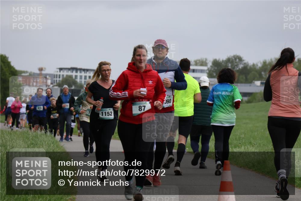 04.05.2025 - 8. Wedeler Halbmarathon Yannick Fuchs http://msf.ph/oto/7829972 04.05.2025 11:18:33 Laufen 090, 87, 1152 meine-sportfotos.de
