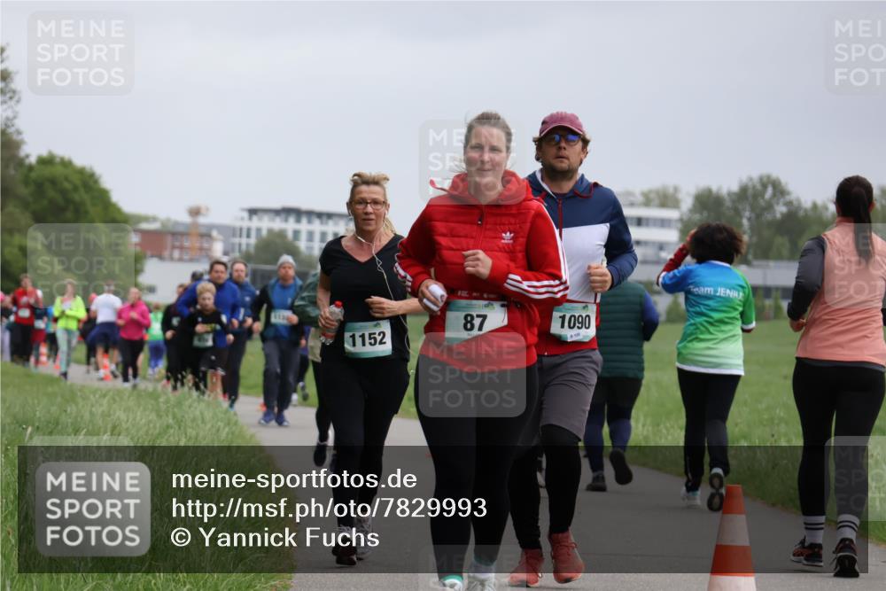 04.05.2025 - 8. Wedeler Halbmarathon Yannick Fuchs http://msf.ph/oto/7829993 04.05.2025 11:18:34 Laufen 1152, 87, 1090 meine-sportfotos.de