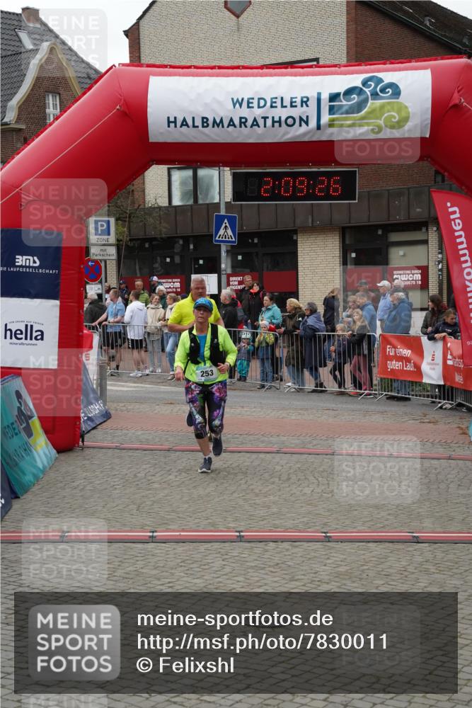 04.05.2025 - 8. Wedeler Halbmarathon Felixshl http://msf.ph/oto/7830011 04.05.2025 12:09:24 Ziel 36, 253 meine-sportfotos.de