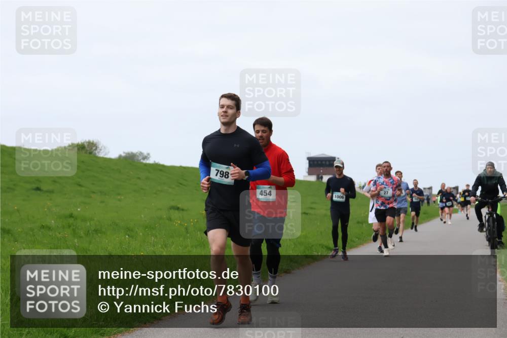 04.05.2025 - 8. Wedeler Halbmarathon Yannick Fuchs http://msf.ph/oto/7830100 04.05.2025 11:18:45 Laufen 798, 454, 1006 meine-sportfotos.de