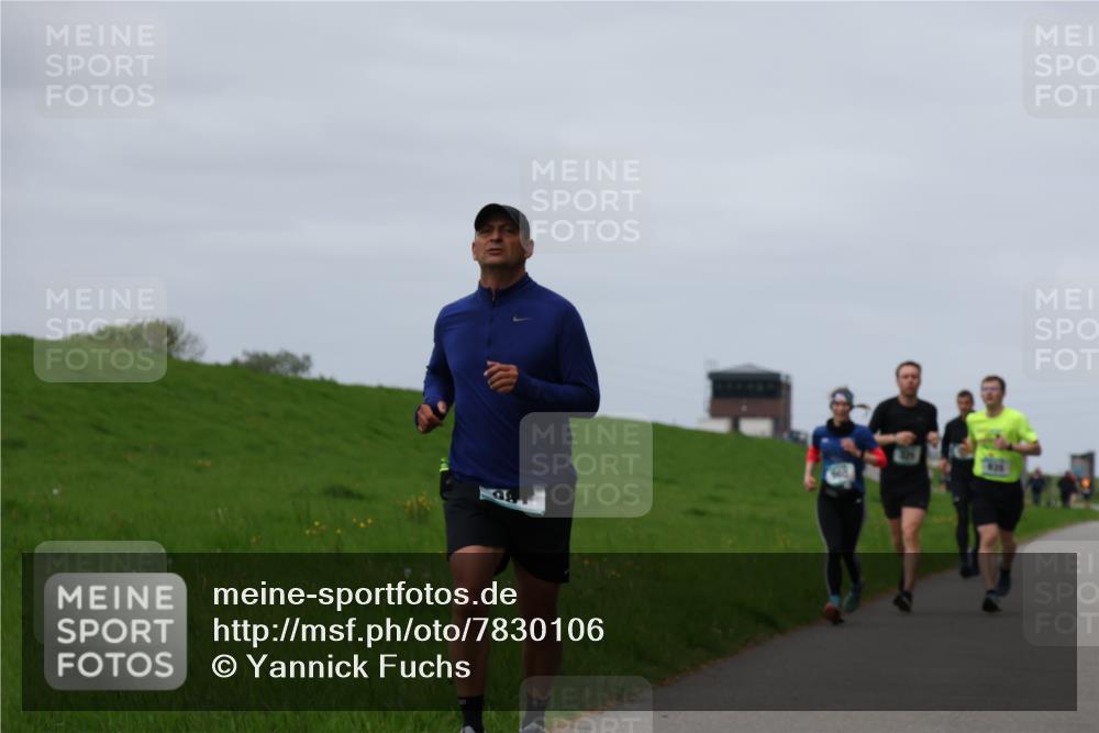 04.05.2025 - 8. Wedeler Halbmarathon Yannick Fuchs http://msf.ph/oto/7830106 04.05.2025 11:37:36 Laufen  meine-sportfotos.de