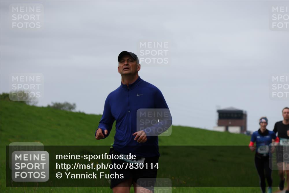 04.05.2025 - 8. Wedeler Halbmarathon Yannick Fuchs http://msf.ph/oto/7830114 04.05.2025 11:37:36 Laufen 225 meine-sportfotos.de