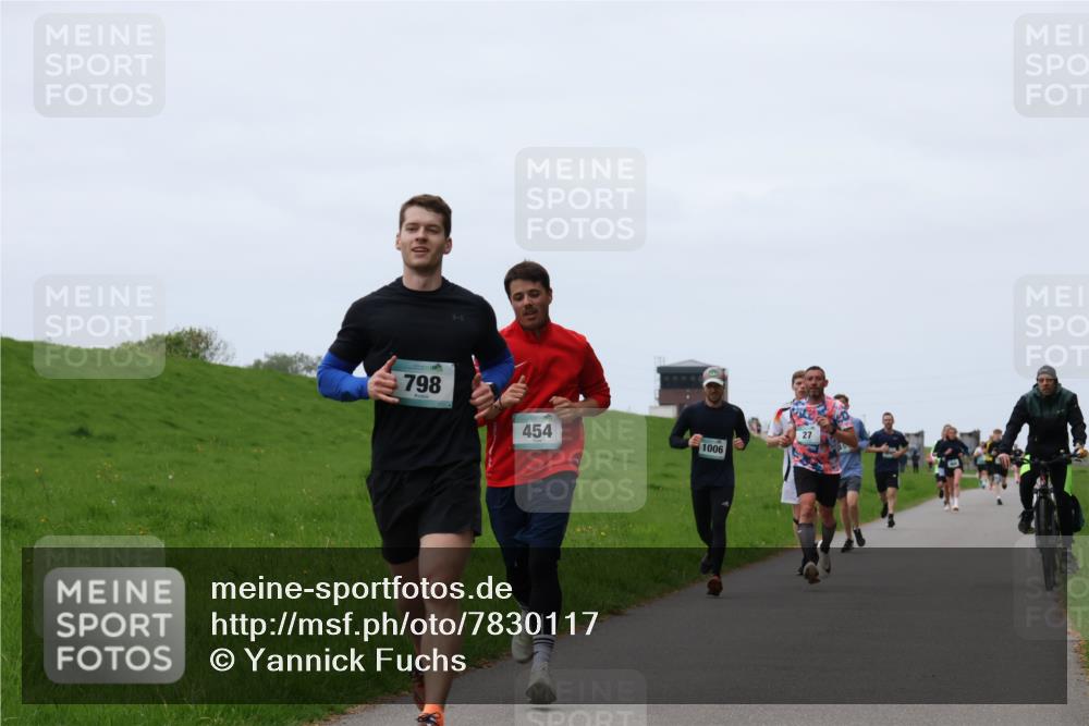 04.05.2025 - 8. Wedeler Halbmarathon Yannick Fuchs http://msf.ph/oto/7830117 04.05.2025 11:18:45 Laufen 798, 454, 1006, 27 meine-sportfotos.de