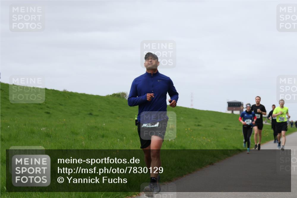 04.05.2025 - 8. Wedeler Halbmarathon Yannick Fuchs http://msf.ph/oto/7830129 04.05.2025 11:37:37 Laufen 50 meine-sportfotos.de