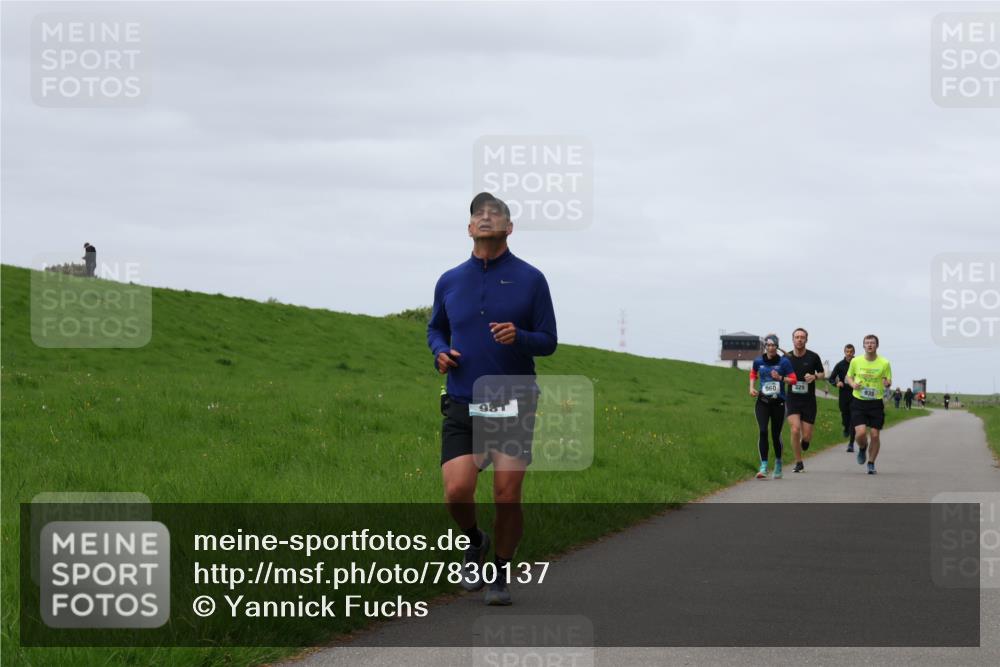 04.05.2025 - 8. Wedeler Halbmarathon Yannick Fuchs http://msf.ph/oto/7830137 04.05.2025 11:37:37 Laufen 981, 096, 325, 935 meine-sportfotos.de