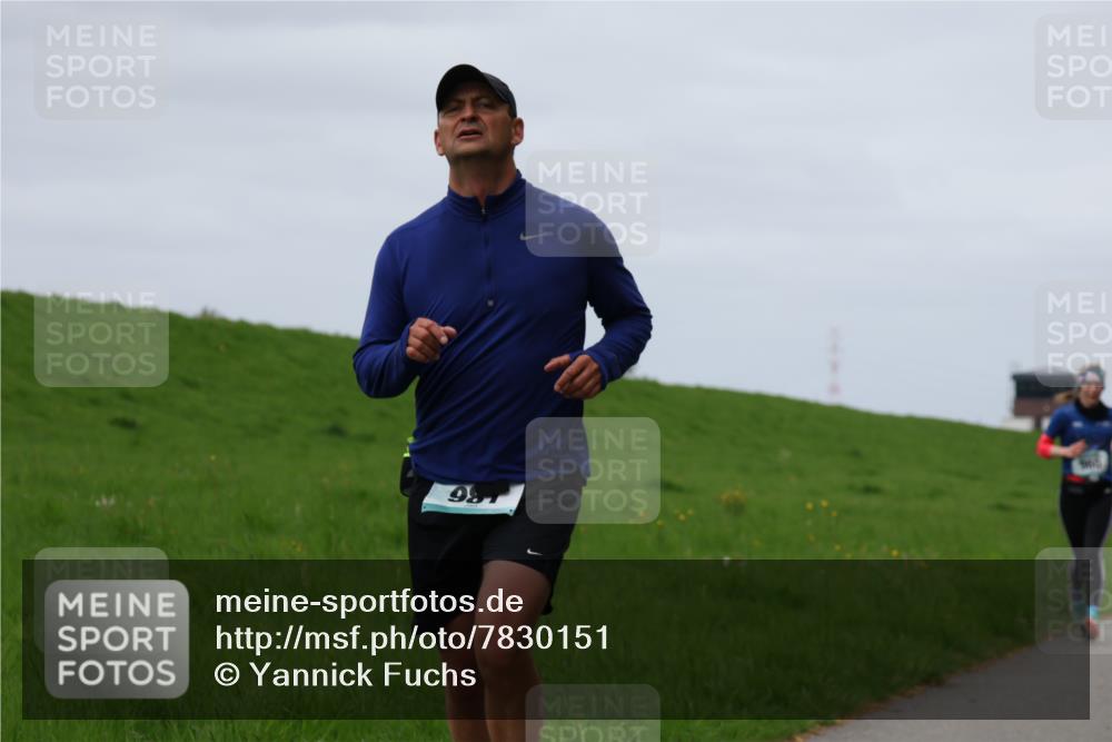04.05.2025 - 8. Wedeler Halbmarathon Yannick Fuchs http://msf.ph/oto/7830151 04.05.2025 11:37:37 Laufen 98 meine-sportfotos.de
