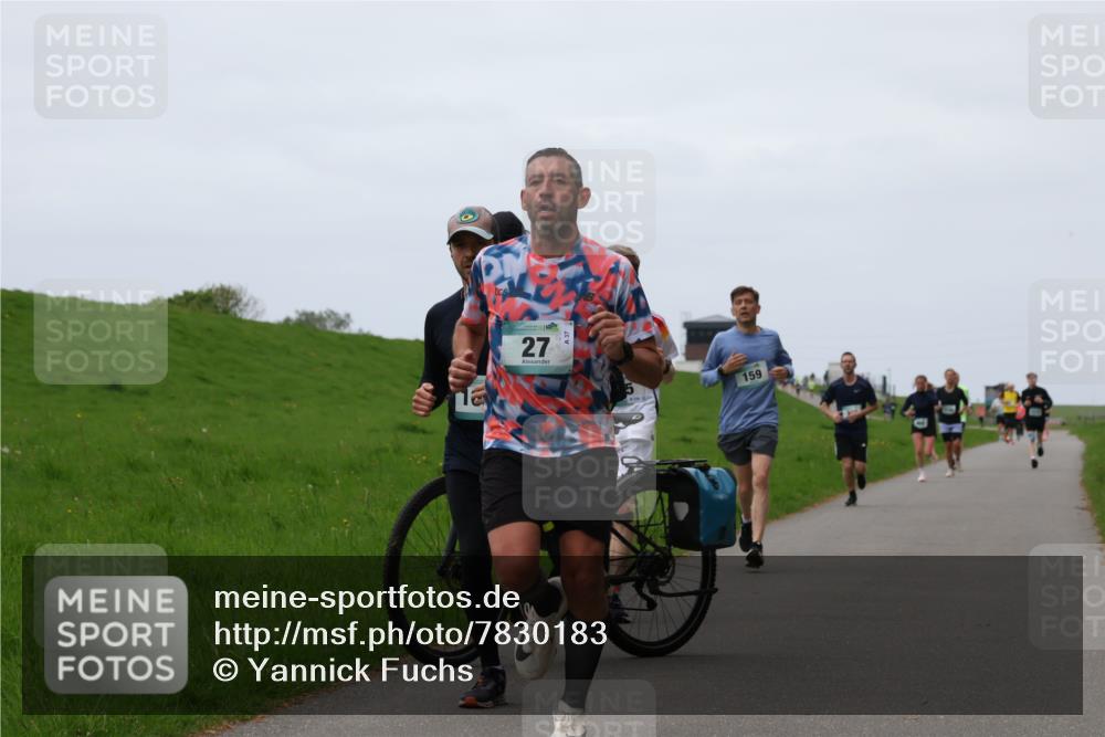 04.05.2025 - 8. Wedeler Halbmarathon Yannick Fuchs http://msf.ph/oto/7830183 04.05.2025 11:18:50 Laufen 27, 159 meine-sportfotos.de