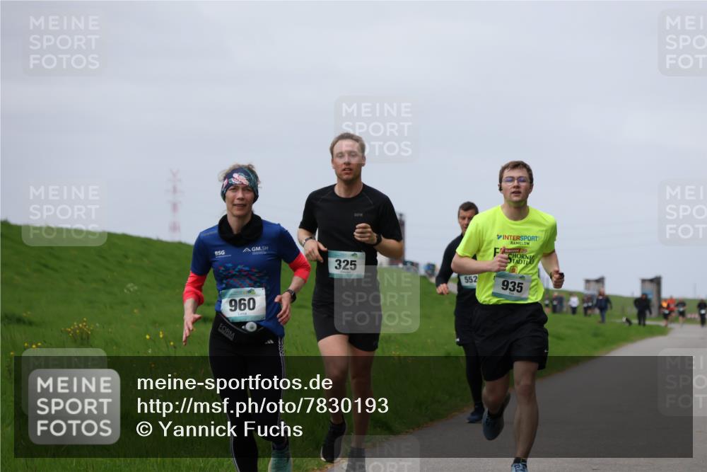 04.05.2025 - 8. Wedeler Halbmarathon Yannick Fuchs http://msf.ph/oto/7830193 04.05.2025 11:37:40 Laufen 325, 552, 935, 960 meine-sportfotos.de