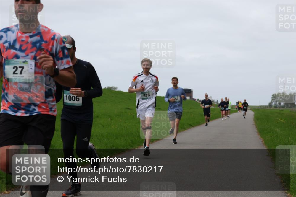 04.05.2025 - 8. Wedeler Halbmarathon Yannick Fuchs http://msf.ph/oto/7830217 04.05.2025 11:18:51 Laufen 27, 1006, 575, 59 meine-sportfotos.de