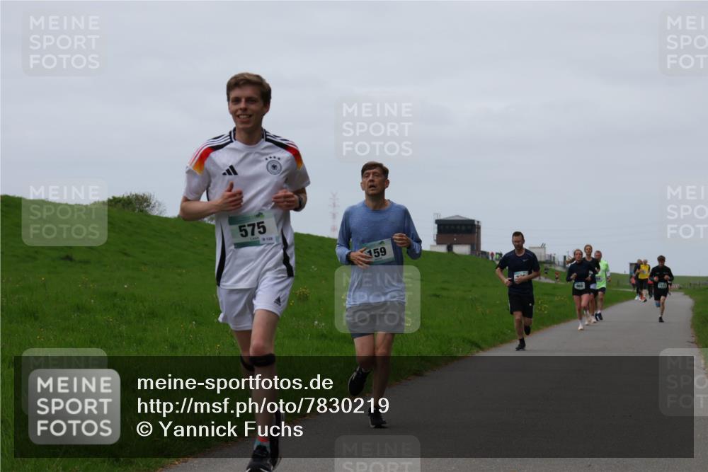 04.05.2025 - 8. Wedeler Halbmarathon Yannick Fuchs http://msf.ph/oto/7830219 04.05.2025 11:18:52 Laufen 575, 159 meine-sportfotos.de