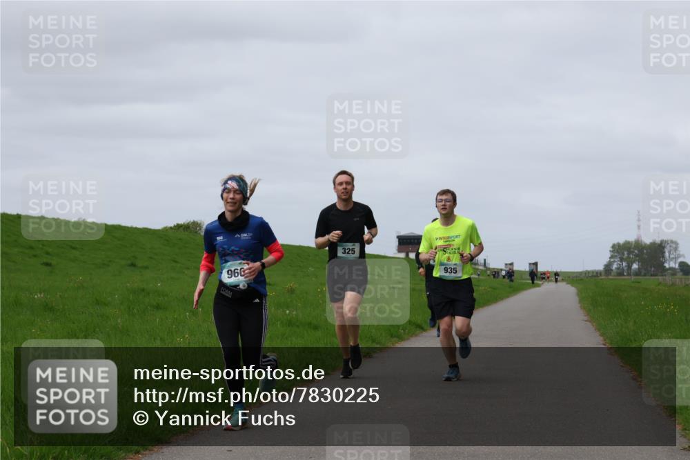 04.05.2025 - 8. Wedeler Halbmarathon Yannick Fuchs http://msf.ph/oto/7830225 04.05.2025 11:37:42 Laufen 966, 325, 935 meine-sportfotos.de