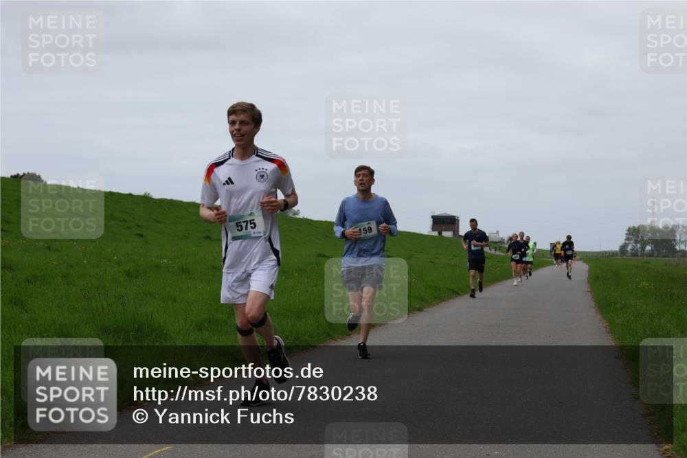 04.05.2025 - 8. Wedeler Halbmarathon Yannick Fuchs http://msf.ph/oto/7830238 04.05.2025 11:18:53 Laufen 575, 8128, 59 meine-sportfotos.de