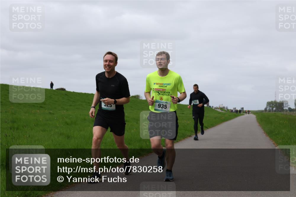 04.05.2025 - 8. Wedeler Halbmarathon Yannick Fuchs http://msf.ph/oto/7830258 04.05.2025 11:37:44 Laufen 552, 935 meine-sportfotos.de