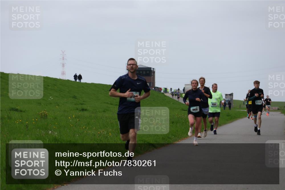 04.05.2025 - 8. Wedeler Halbmarathon Yannick Fuchs http://msf.ph/oto/7830261 04.05.2025 11:18:55 Laufen 969, 656, 1111 meine-sportfotos.de