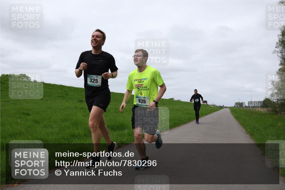 04.05.2025 - 8. Wedeler Halbmarathon Yannick Fuchs http://msf.ph/oto/7830296 04.05.2025 11:37:46 Laufen 325, 935 meine-sportfotos.de