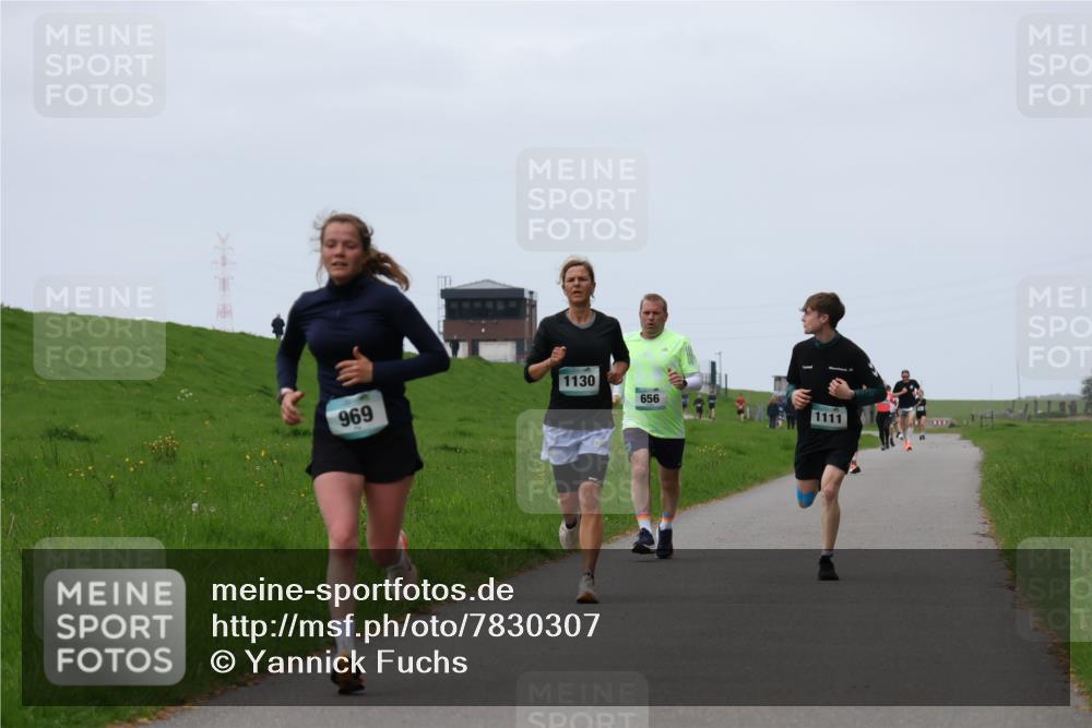 04.05.2025 - 8. Wedeler Halbmarathon Yannick Fuchs http://msf.ph/oto/7830307 04.05.2025 11:19:00 Laufen 969, 1130, 656, 1111 meine-sportfotos.de