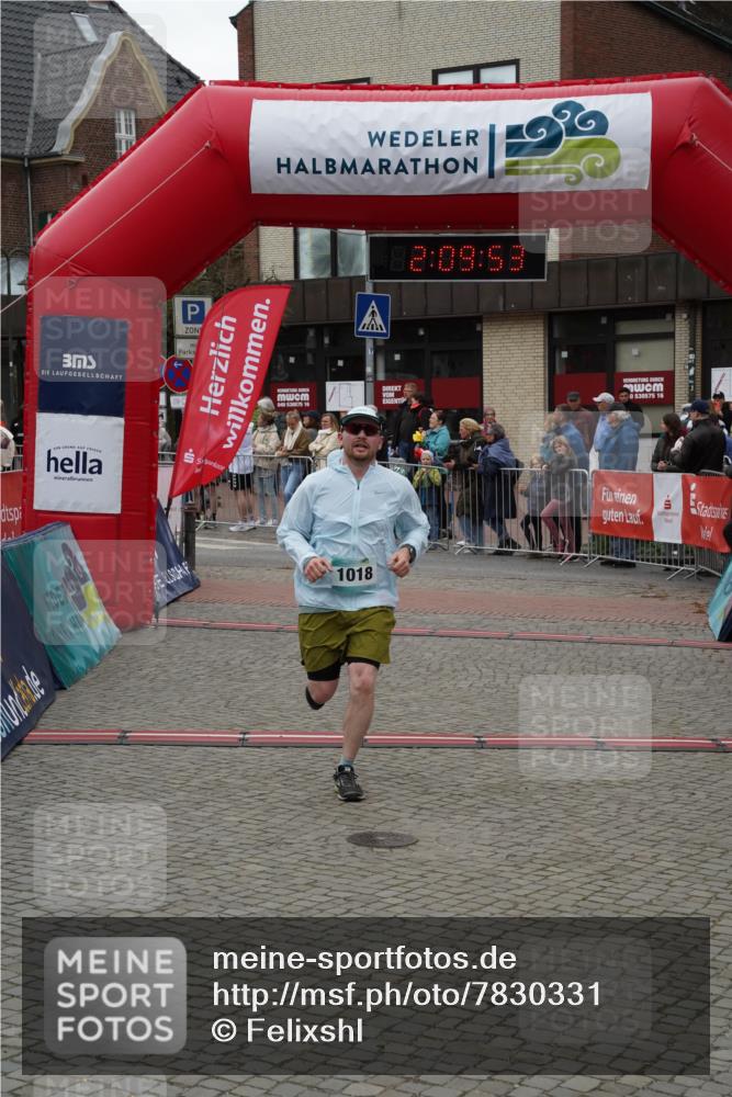 04.05.2025 - 8. Wedeler Halbmarathon Felixshl http://msf.ph/oto/7830331 04.05.2025 12:09:51 Ziel 1018 meine-sportfotos.de