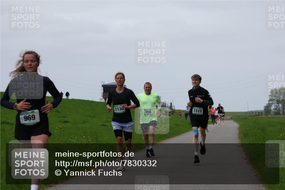 04.05.2025 - 8. Wedeler Halbmarathon Yannick Fuchs http://msf.ph/oto/7830332 04.05.2025 11:19:01 Laufen 969, 1130, 656, 1111 meine-sportfotos.de