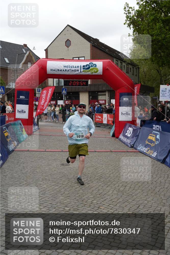 04.05.2025 - 8. Wedeler Halbmarathon Felixshl http://msf.ph/oto/7830347 04.05.2025 12:09:52 Ziel 1018 meine-sportfotos.de