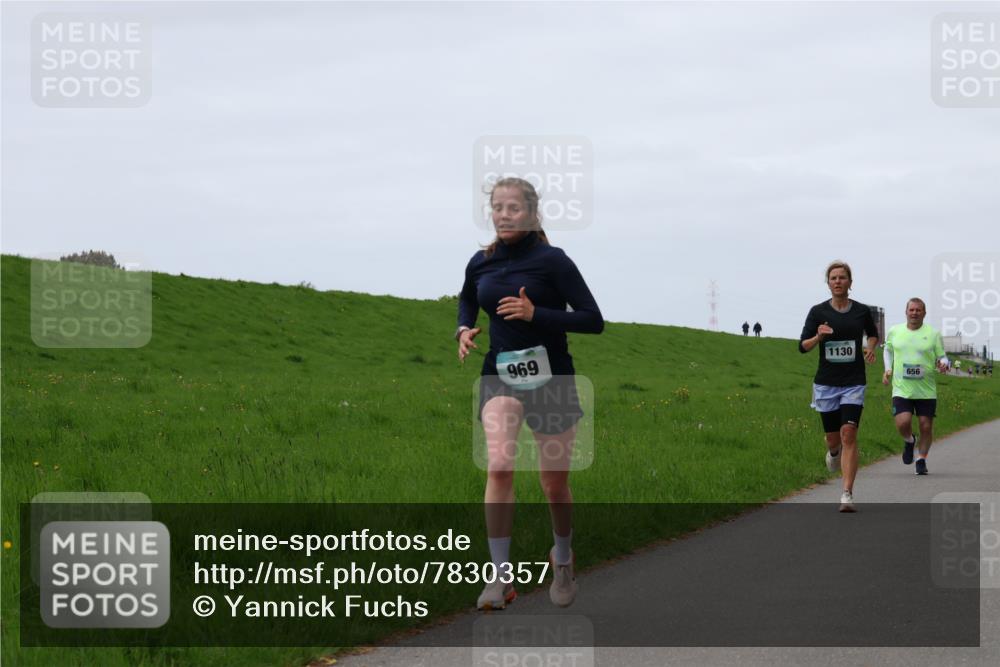 04.05.2025 - 8. Wedeler Halbmarathon Yannick Fuchs http://msf.ph/oto/7830357 04.05.2025 11:19:02 Laufen 969, 1130, 656 meine-sportfotos.de
