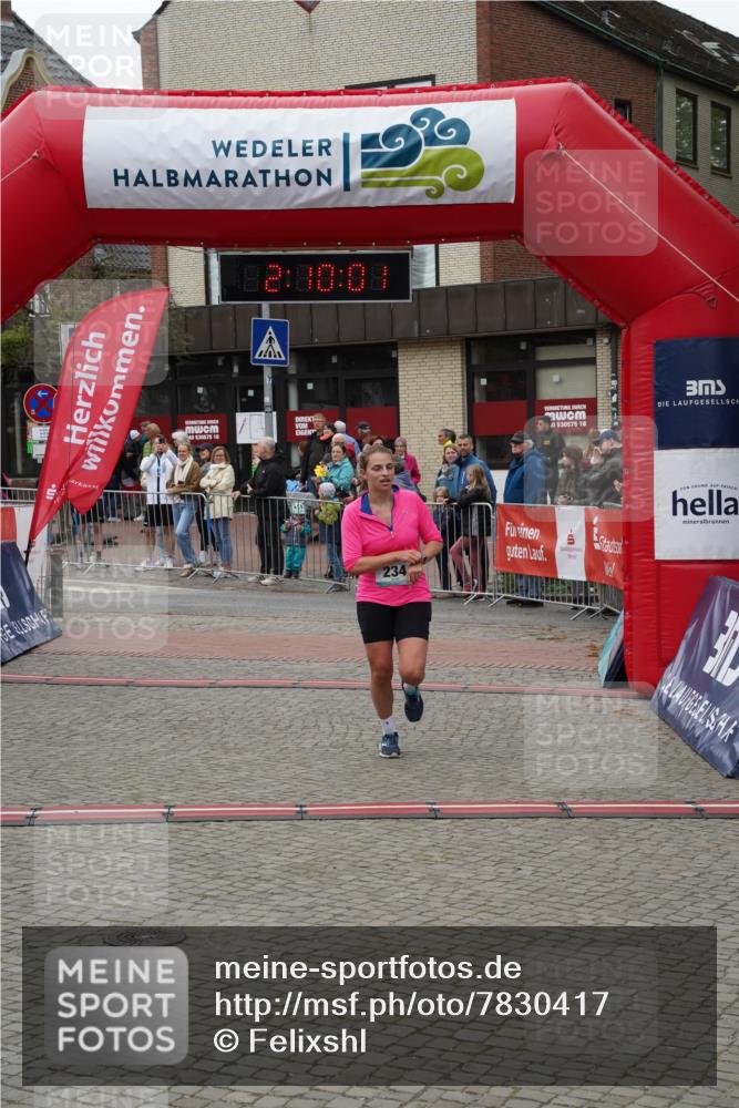 04.05.2025 - 8. Wedeler Halbmarathon Felixshl http://msf.ph/oto/7830417 04.05.2025 12:09:59 Ziel 234 meine-sportfotos.de