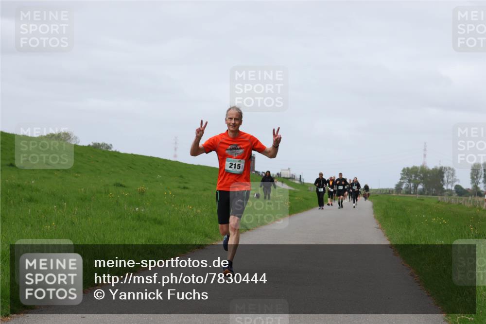 04.05.2025 - 8. Wedeler Halbmarathon Yannick Fuchs http://msf.ph/oto/7830444 04.05.2025 11:38:46 Laufen 215 meine-sportfotos.de