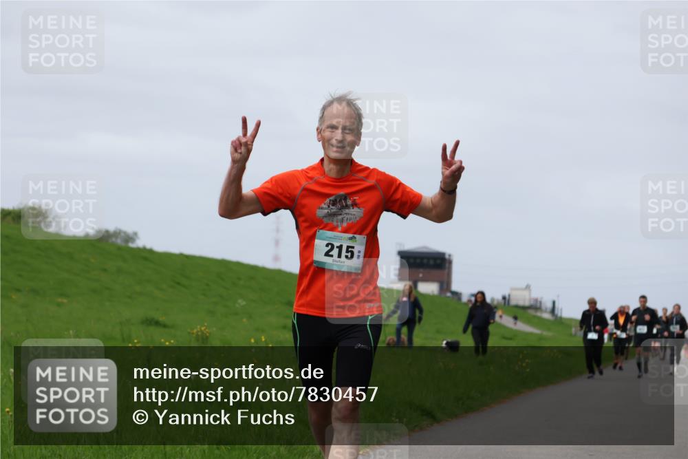 04.05.2025 - 8. Wedeler Halbmarathon Yannick Fuchs http://msf.ph/oto/7830457 04.05.2025 11:38:47 Laufen 215 meine-sportfotos.de
