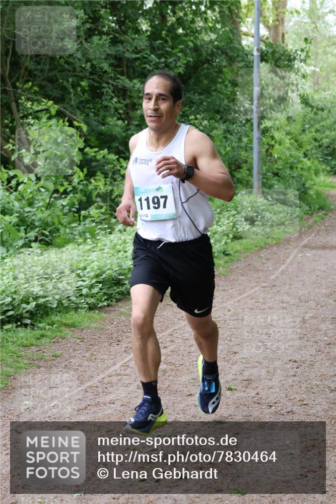 04.05.2025 - 8. Wedeler Halbmarathon Lena Gebhardt http://msf.ph/oto/7830464 04.05.2025 11:13:52 Laufen 1197, 112 meine-sportfotos.de