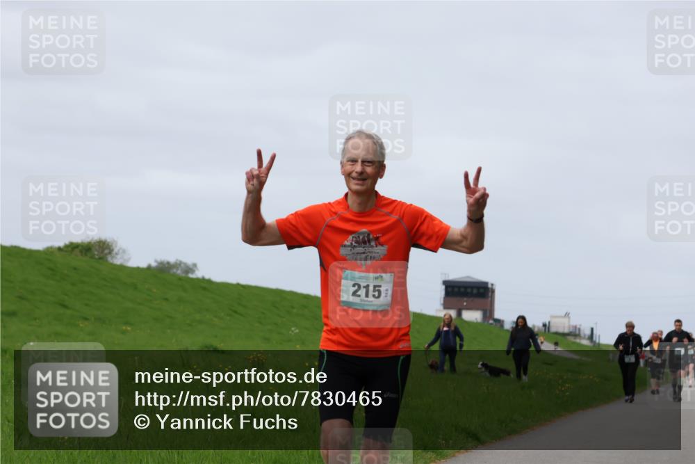 04.05.2025 - 8. Wedeler Halbmarathon Yannick Fuchs http://msf.ph/oto/7830465 04.05.2025 11:38:47 Laufen 215 meine-sportfotos.de